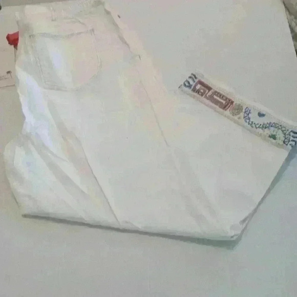 HEARTS Of Palm Women's Pants - Picture 3 of 7